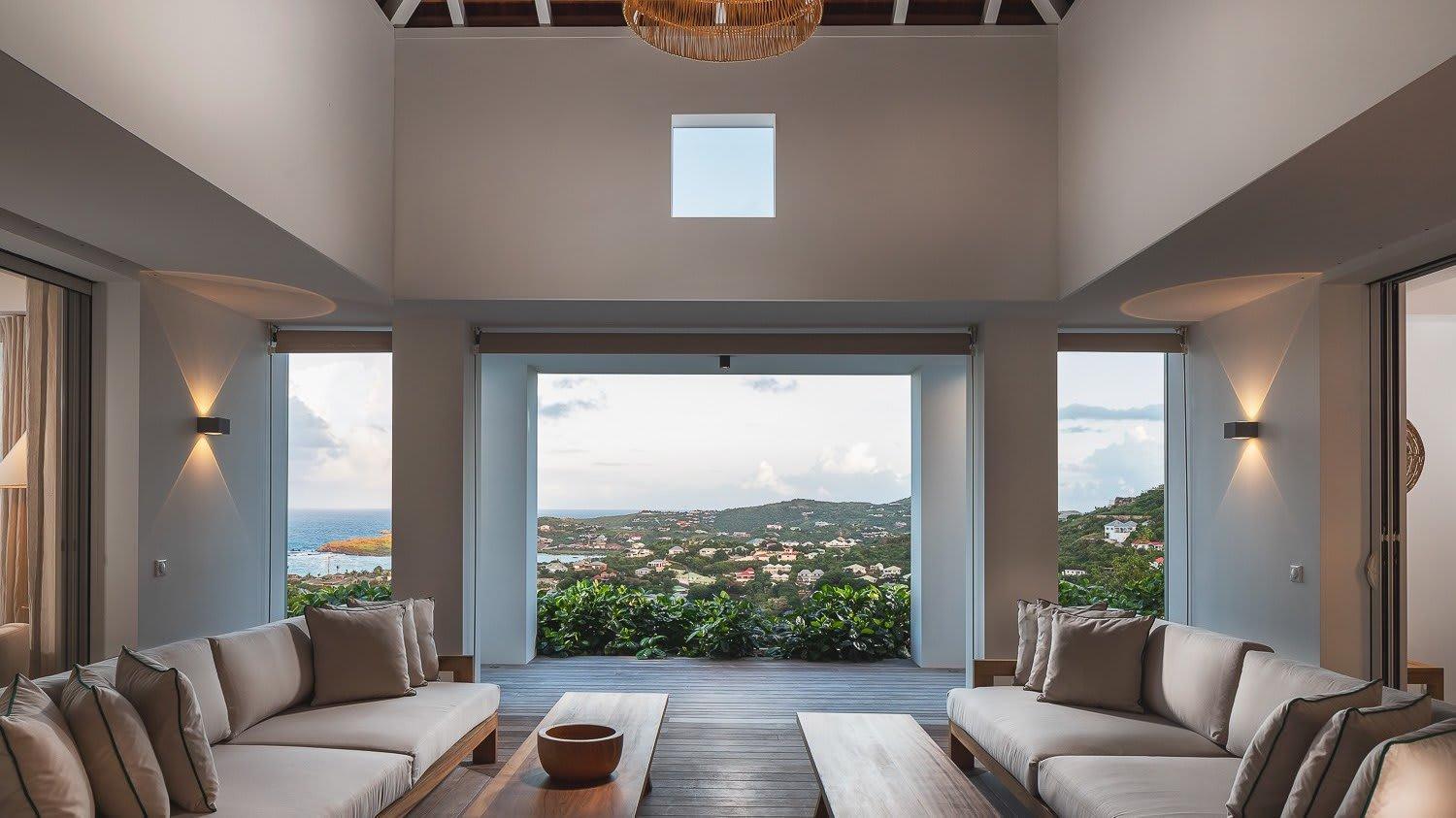 Ideally Located Prestigious Villa Toiny Екстериор снимка