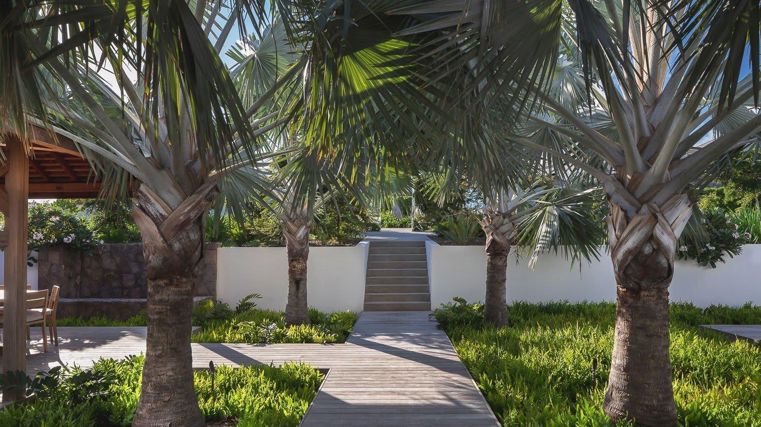 Ideally Located Prestigious Villa Toiny Екстериор снимка