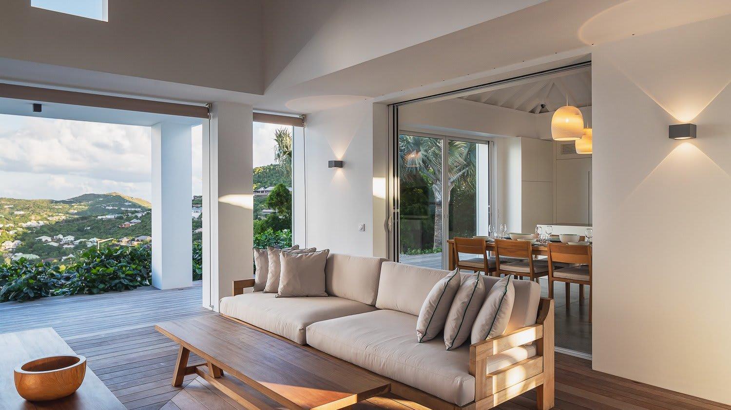 Ideally Located Prestigious Villa Toiny Екстериор снимка