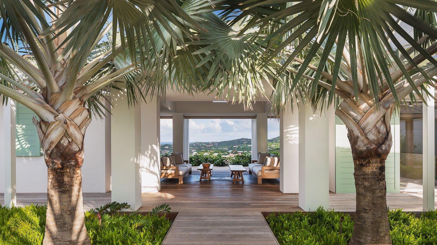 Ideally Located Prestigious Villa Toiny Екстериор снимка